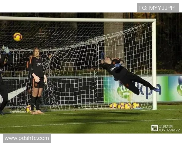 武汉网球队的速度提升之路:聚焦训练与比赛中的快速反应技巧 武汉网球队的速度提升之路:聚焦训练与比赛中的快速反应技巧