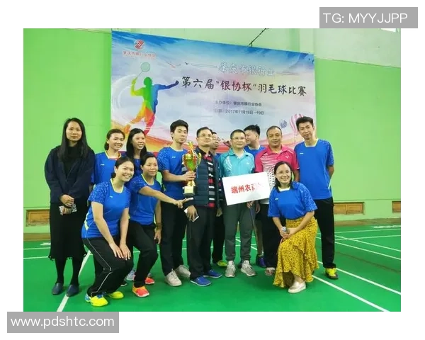 重庆羽毛球队荣登全国配合排行榜第十名展现实力与团队精神 重庆羽毛球队荣登全国配合排行榜第十名展现实力与团队精神