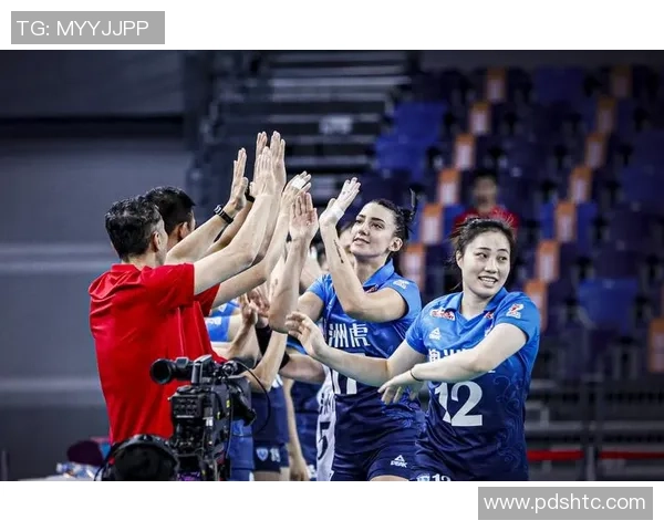 排球评论：深圳排球队的包夹得失