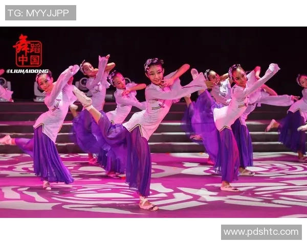 马拉松大满贯点评：武汉街舞队的灵活性表现